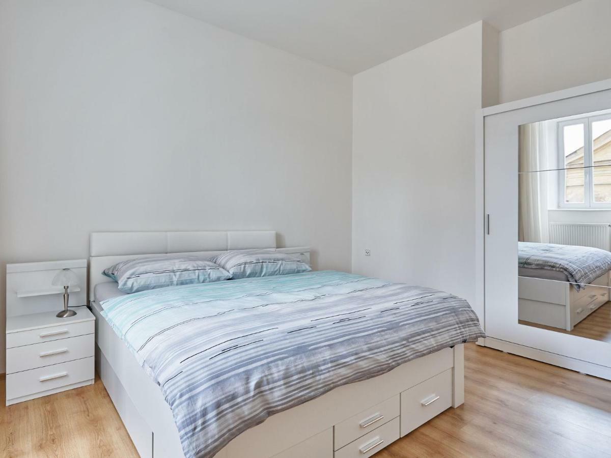 Olga Apartment *